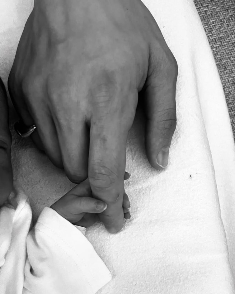 Мелиса Аслы Памук и Юсуф Языджи впервые стали родителями Мелиса Аслы Памук и Юсуф Языджи впервые стали родителями