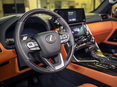 Lexus LX 600