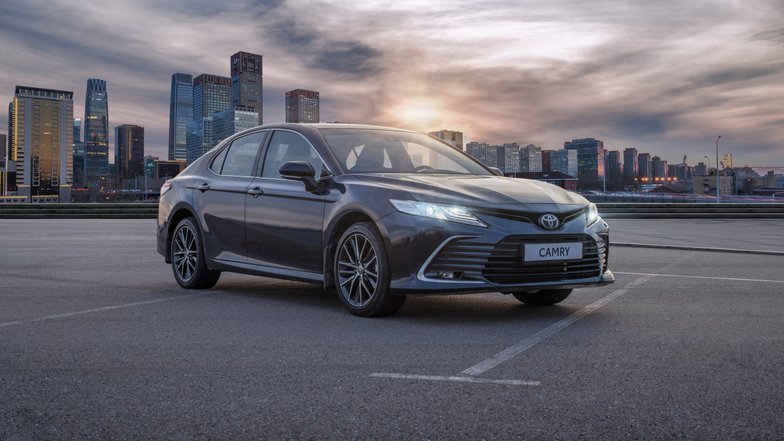 slide image for gallery: 27745 | Toyota Camry(c)