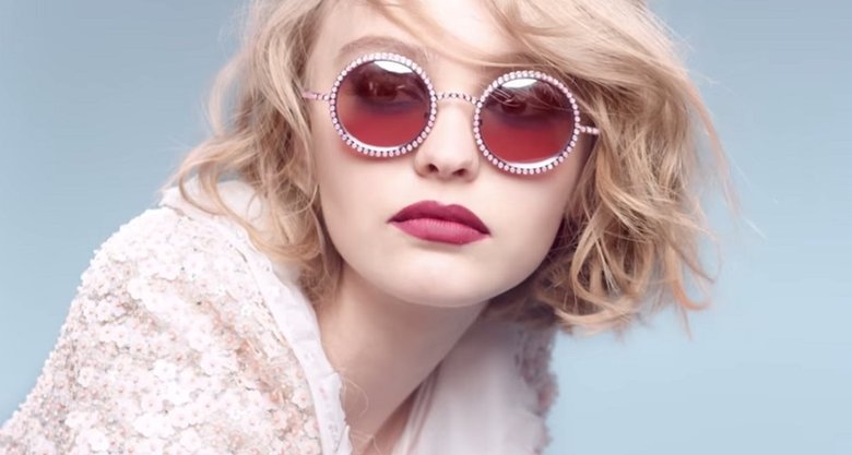 Лили-Роуз Депп стала новым лицом Chanel!