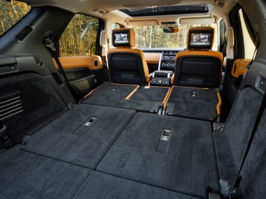 slide image for gallery: 23322 | Салон Land Rover Discovery 5