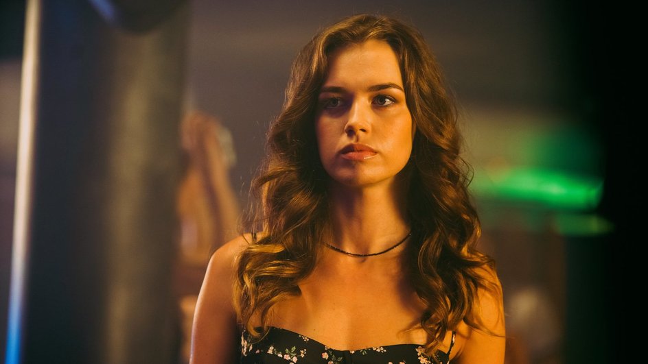 Александра Соловьева в сериале «Три плюс три» Александра Соловьева в сериале «Три плюс три»