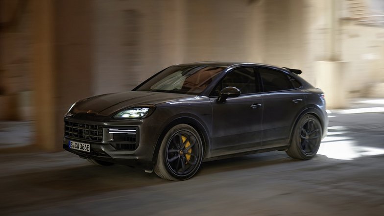 Porsche Cayenne Turbo E-Hybrid Coupe GT Package