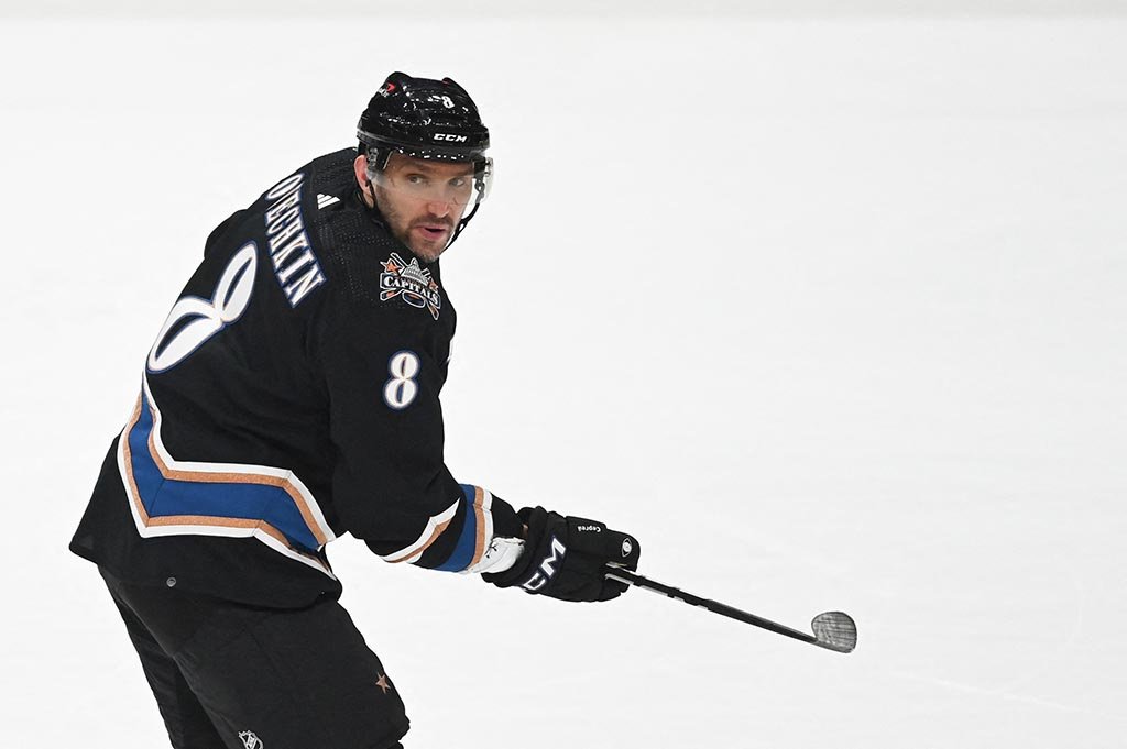 Овечкин — первая звезда декабря в НХЛ