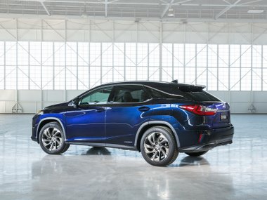 slide image for gallery: 17953 | Lexus RX 450h