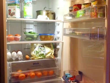 Slide image for gallery: 3696 | Комментарий «Леди Mail.Ru»: А вот как теперь выглядит холодильник в квартире Наташи и Славы