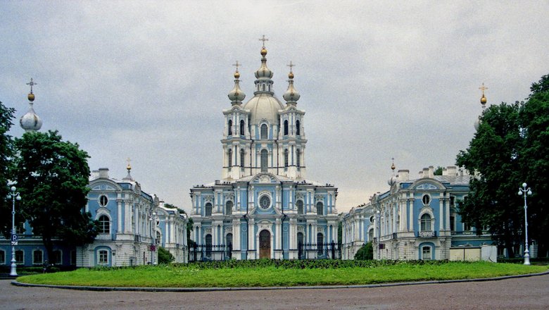 Смольный собор в Санкт-Петербурге.