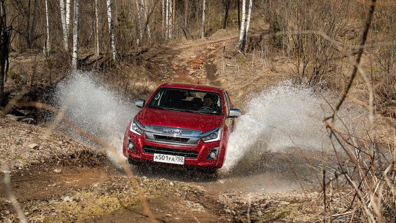 slide image for gallery: 24611 | Isuzu D-Max