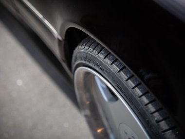 Mercedes-Benz W140