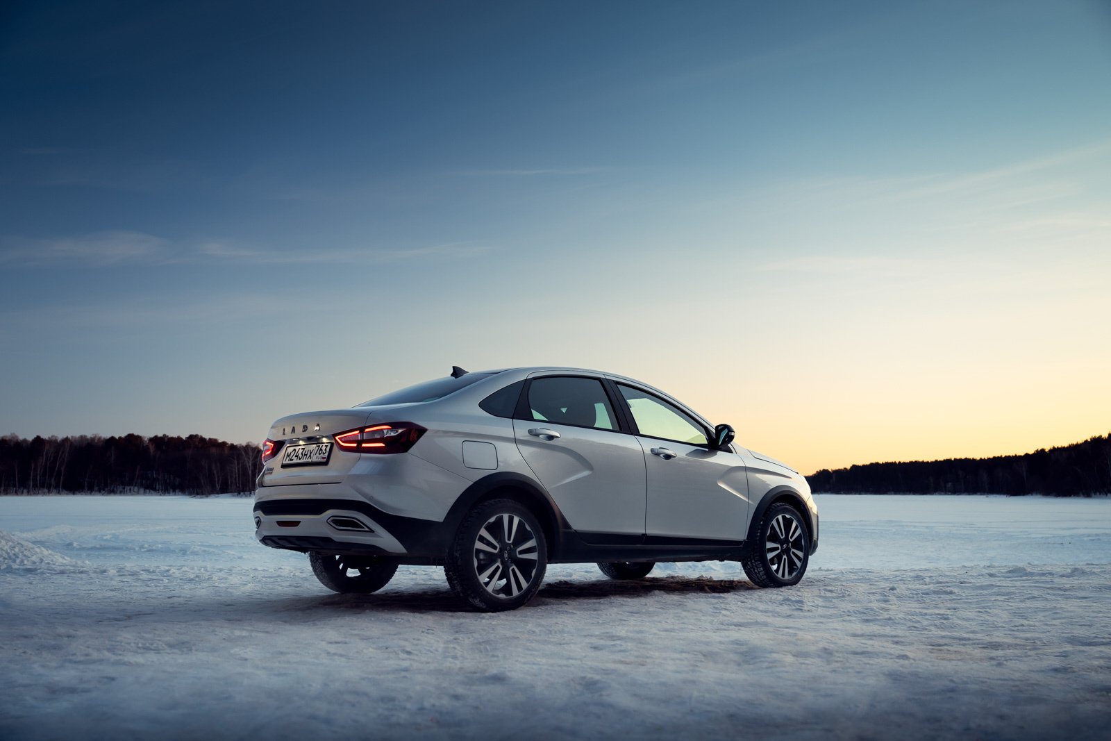 Первый тест-драйв Lada Vesta с вариатором