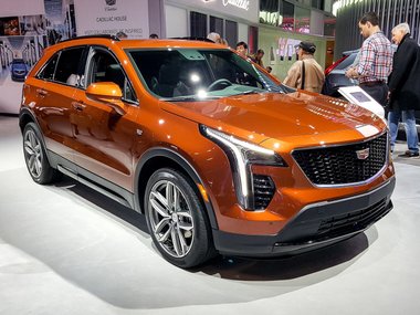 slide image for gallery: 23583 | Cadillac XT4