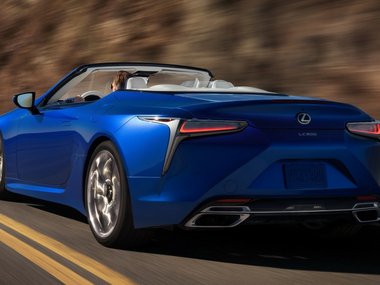 slide image for gallery: 25314 | Lexus LC 500 Convertible