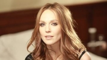 Альбина Джанабаева Альбина Джанабаева