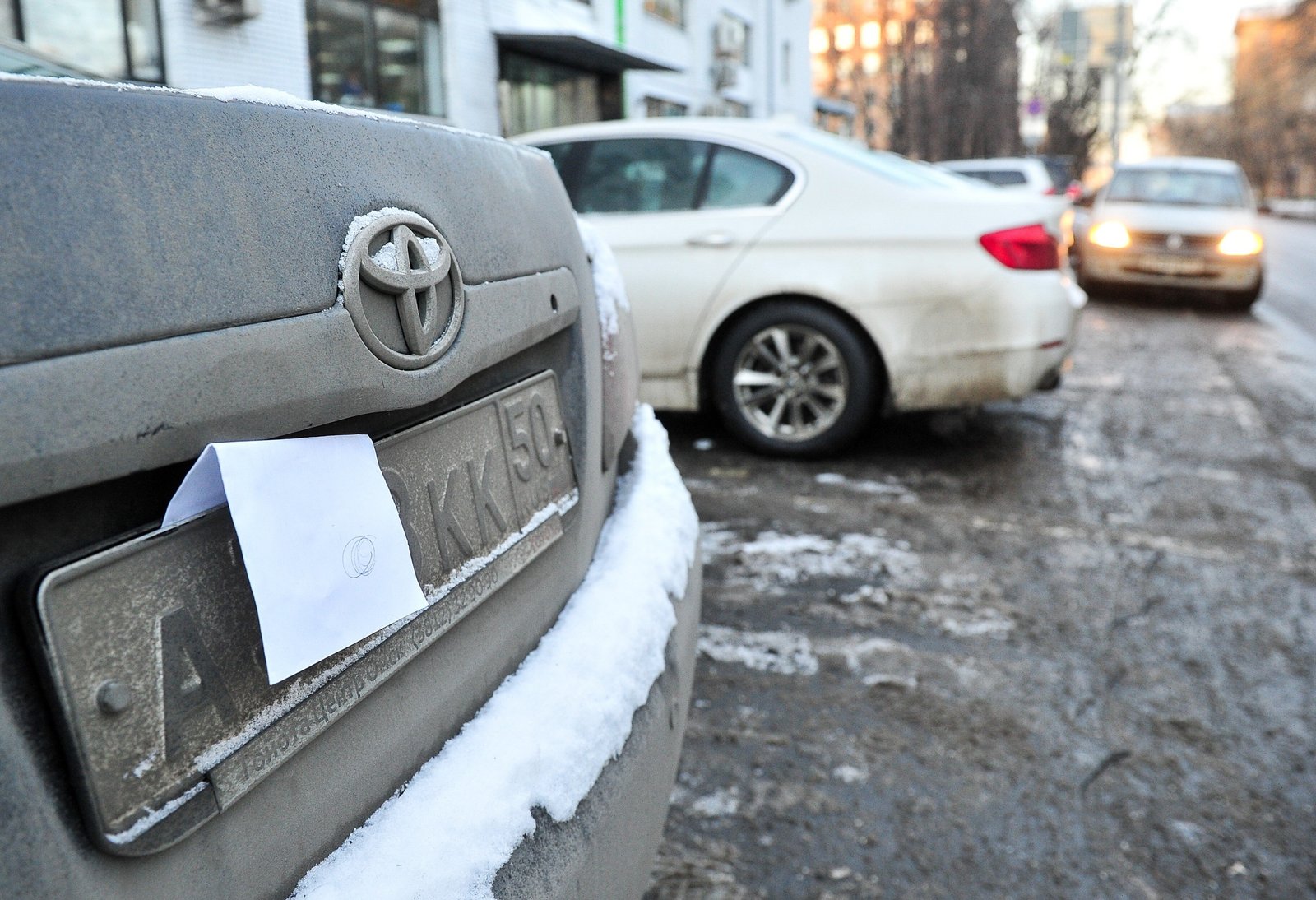 В Воронеже придумали способ борьбы с автомобилистами, закрывающими номера