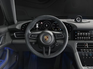 slide image for gallery: 25130 | Porsche Taycan 4S