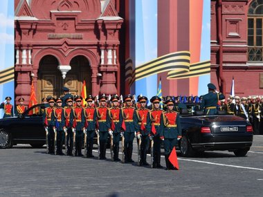 slide image for gallery: 24440 | Парадный кабриолет Aurus Senat
