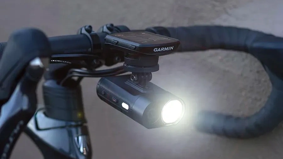 Garmin Varia Vue: умная фара с 4K-камерой для записи ДТП Garmin Varia Vue: умная фара с 4K-камерой для записи ДТП