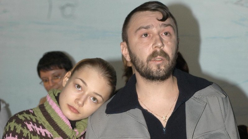 Сергей Шнуров и Оксана Акиньшина Сергей Шнуров и Оксана Акиньшина