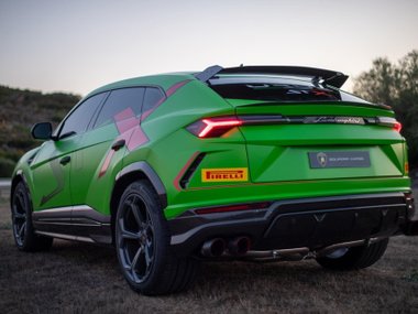 slide image for gallery: 25441 | Urus