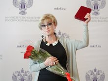 Вера Алентова