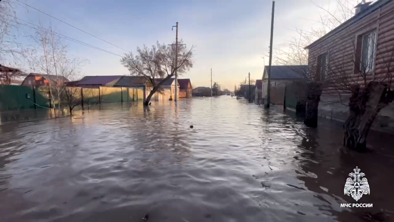 В Усть-Ишимском районе Омской области от воды освободились девять домов -  Погода Mail.ru