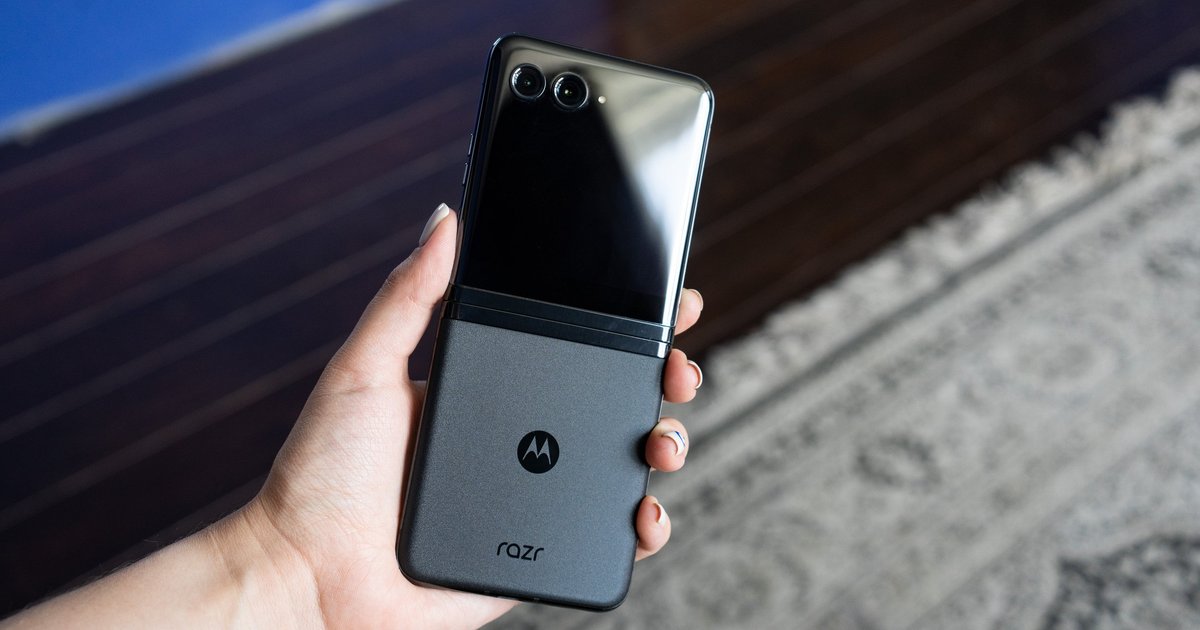 «Раскладушку» Motorola Razr 50 Ultra показали вживую до анонса