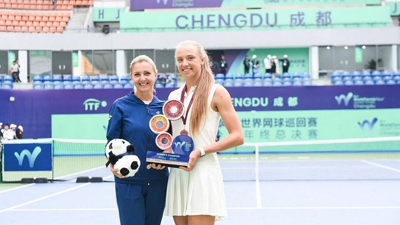 АЛИНА КОРНЕЕВА С ТИТУЛОМ ИТОГОВОГО ITF