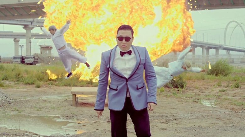 Кадр из клипа Psy — Gangnam Style