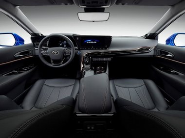slide image for gallery: 25196 | Toyota Mirai