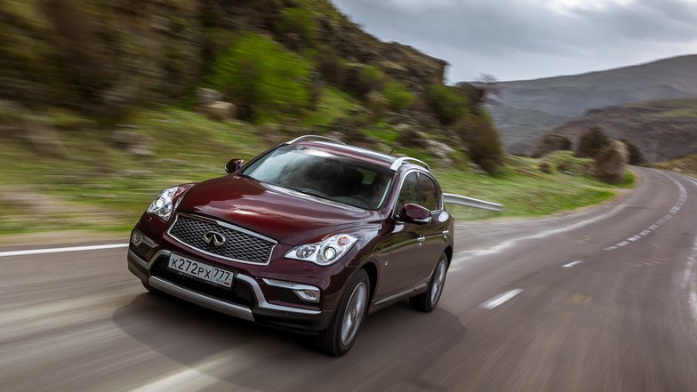 slide image for gallery: 21359 | Infiniti QX50