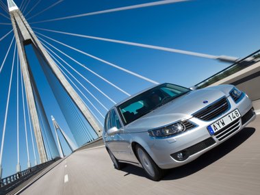 slide image for gallery: 26600 | Saab 9-5