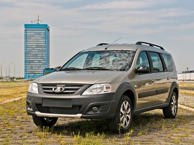 slide image for gallery: 26325 | Lada Largus Cross Quest