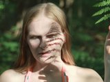 Прыщи на щеках листья блондинка Прыщи на щеках листья блондинка