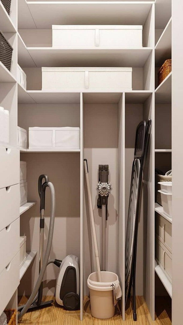 7 мест в квартире, где можно разместить хозяйственный шкаф