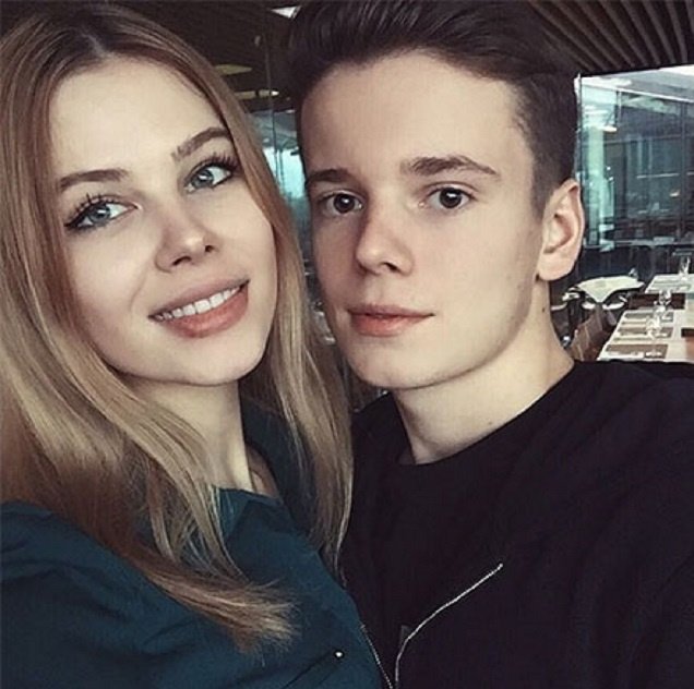 20-летняя модель Анна Шеридан и 17-летний пианист и сын Валерии Арсений Шульгин