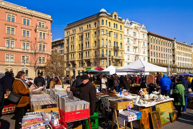 Венский рынок Flohmarkt один из самых знаменитых блошиных рынков в Европе