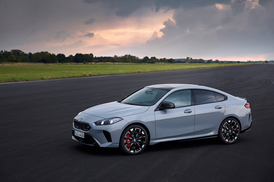 BMW 2-й серии Gran Coupe (2024) BMW 2-й серии Gran Coupe (2024)