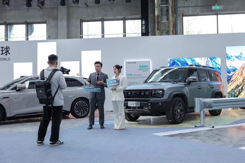 Кроссовер Jetour T2 получил 7-местную версию, авто сняли на фото Кроссовер Jetour T2 получил 7-местную версию, авто сняли на фото