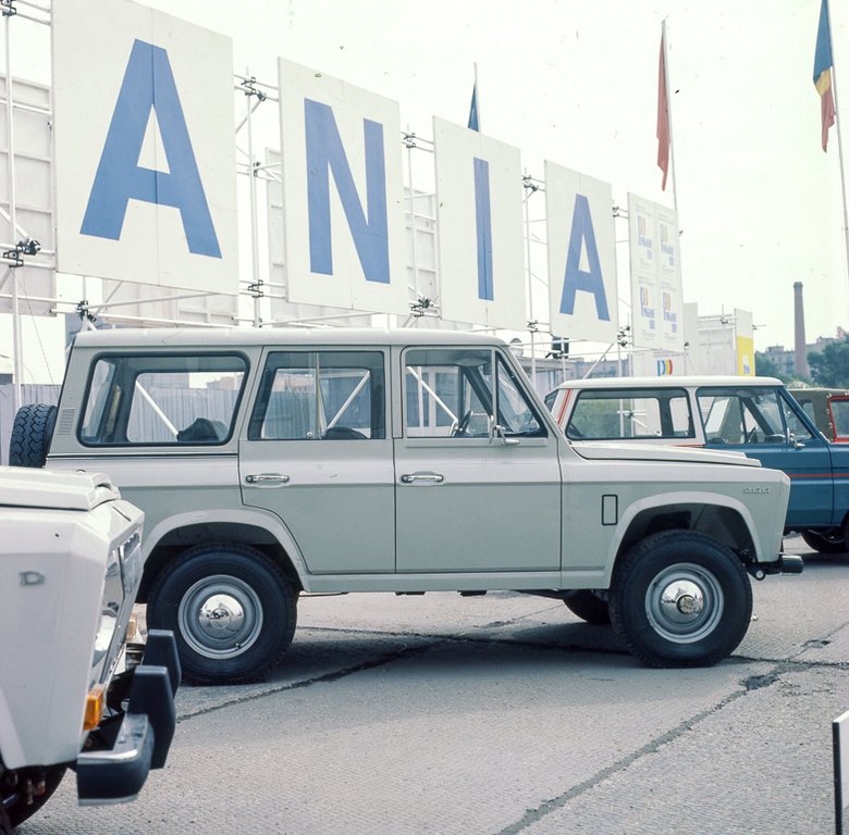 ARO на выставке в Москве в 1981 г. Много позже небольшое количество таких машин работали в нашей стране.