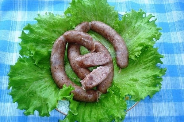 Как сделать домашние колбаски в кишке: лучший рецепт и советы 🌭🐷