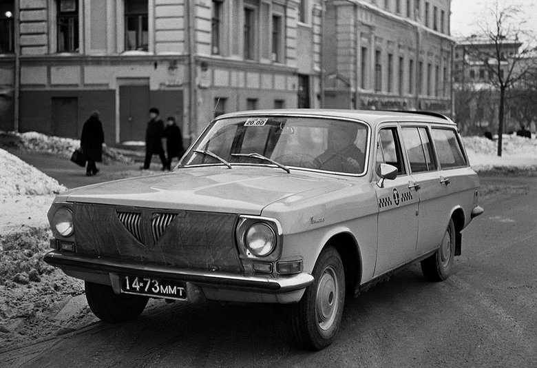 Первый универсал в службе советского такси — ГАЗ-24-04