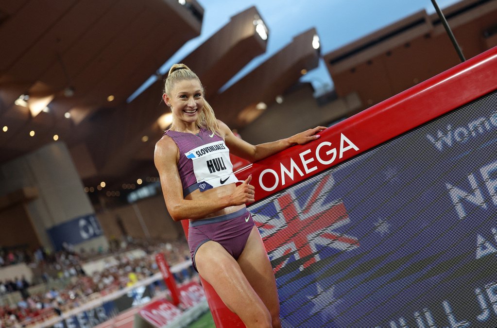 Джессика Халл из Австралии установила мировой рекорд на дистанции 2000 метров