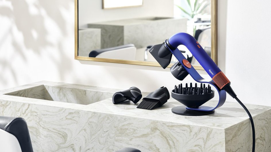 Dyson Supersonic r в ванной Dyson Supersonic r в ванной
