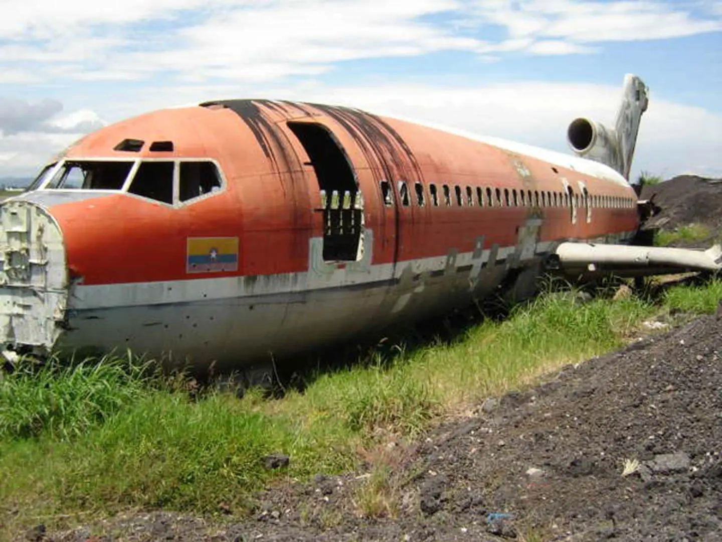 Boeing 727 превратили в роскошный домик на дереве - Hi-Tech Mail.ru