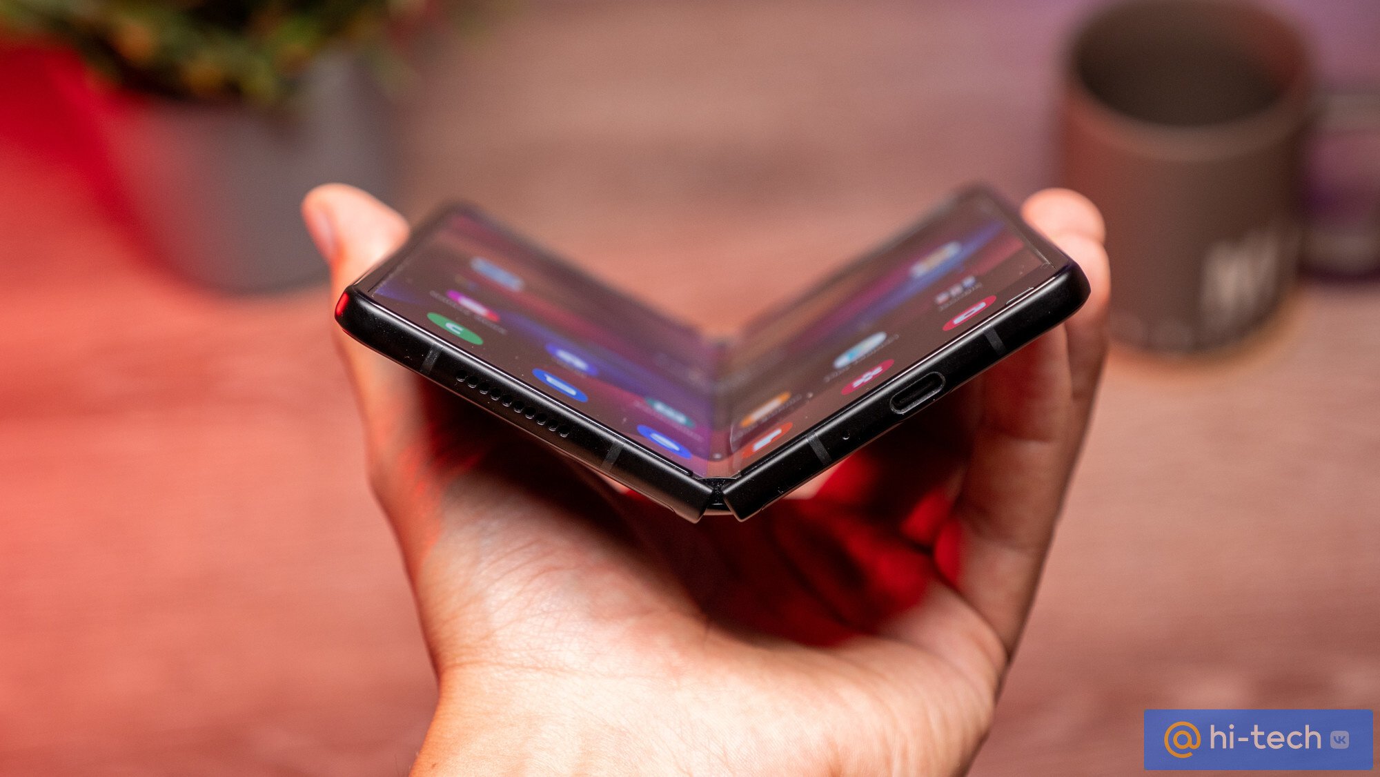 Полный обзор Samsung Galaxy Z Fold3: гибкая революция под надежной защитой  - Hi-Tech Mail.ru