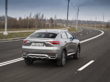 slide image for gallery: 25248 | Haval F7x preview