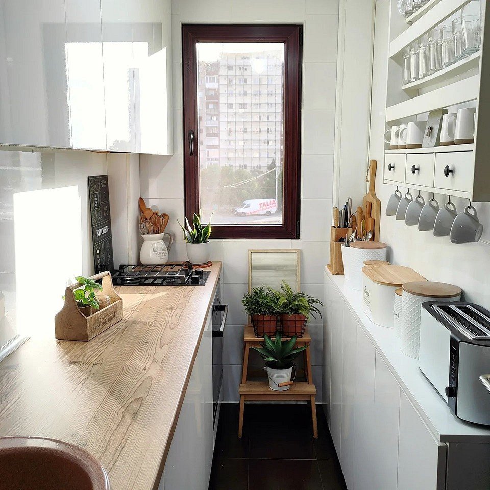 Вам бы не пришло в голову: 6 необычных способов оформить кухню в маленькой квартире