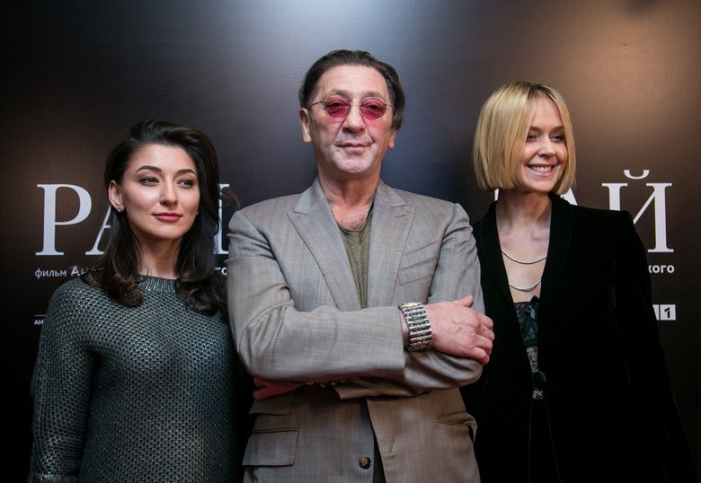 Григорий Лепс с женой Анной и дочкой Ингой на премьере фильма «Рай»
