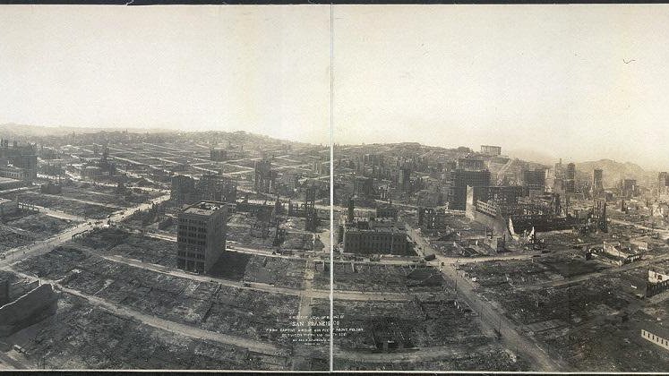 Фотография Сан-Франциско в руинах во время аэрофотоснимки