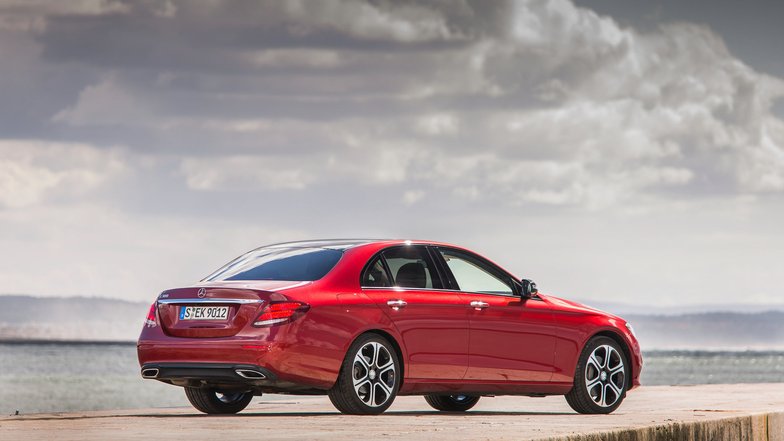 slide image for gallery: 20773 | Mercedes E-class